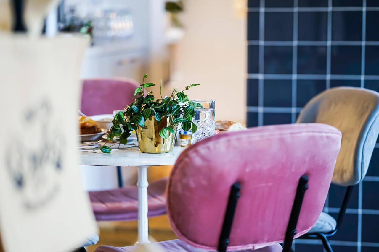 Hotel Le Collonges Tv Connecte Wifi Netflix ブリーブ・ラ ・ガイヤルド エクステリア 写真